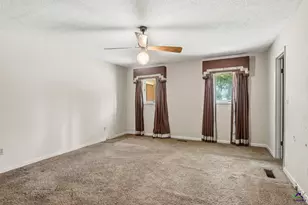 90 S Collins St, Reynolds, GA 31076 - Photo 27