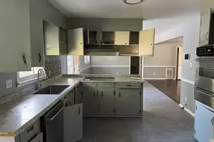 110 Hillridge Dr, Warner Robins, GA 31088 - Photo 3