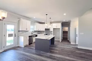 302 Firelight Way, Byron, GA 31008 - Photo 7