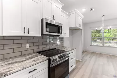 126 Early Drive, Byron, GA 31008 - Photo 21