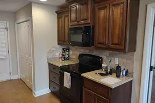 304 S Charity Ln, Warner Robins, GA 31088 - Photo 9