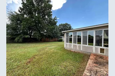225 Autumn Woods Drive, Warner Robins, GA 31088 - Photo 3
