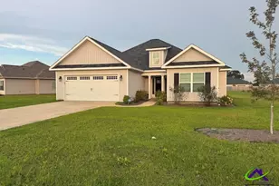 135 Sadie Hts Blvd, Perry, GA 31069 - Photo 1