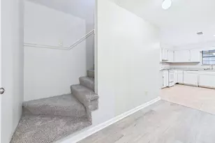 108 Red Oak Ct, Byron, GA 31008 - Photo 7