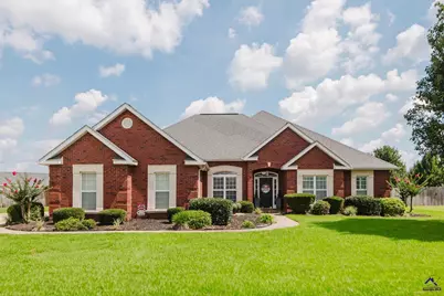 610 Twelve Oaks Dr, Warner Robins, GA 31088 - Photo 1