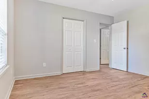106 N Hiley Ct, Bonaire, GA 31005 - Photo 9
