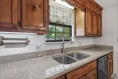 138 Brittany Drive, Perry, GA 31069 - Photo 15