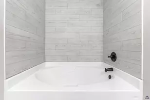 300 Beau Claire Cir, Byron, GA 31008 - Photo 23