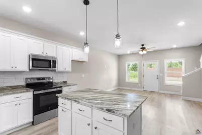 300 Beau Claire Circle, Warner Robins, GA 31008 - Photo 15
