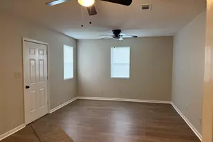 118 S Springs Dr, Bonaire, GA 31005 - Photo 5