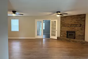 118 S Springs Dr, Bonaire, GA 31005 - Photo 3