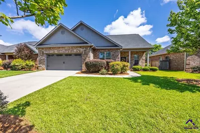 121 Alexis Way, Byron, GA 31008 - Photo 1