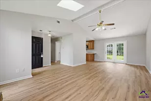 208 Sun Valley, Warner Robins, GA 31093 - Photo 5