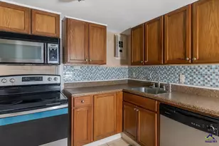 196 Peartree Ln, Riverdale, GA 30274 - Photo 27