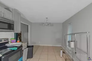 196 Peartree Ln, Riverdale, GA 30274 - Photo 19