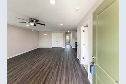 305 Airman Boulevard, Warner Robins, GA 31088 - Photo 5
