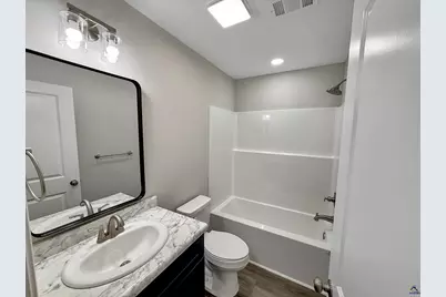 307 Airman Boulevard, Warner Robins, GA 31088 - Photo 13