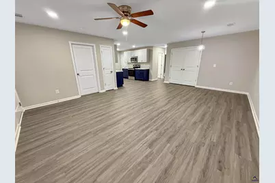 307 Airman Boulevard, Warner Robins, GA 31088 - Photo 5