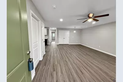 307 Airman Boulevard, Warner Robins, GA 31088 - Photo 3