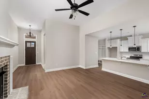 203 Farmland Circle, Perry, GA 31069 - Photo 5