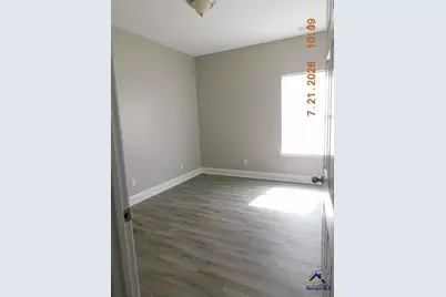506 Club Villa Court Apt. #2, Kathleen, GA 31047 - Photo 9