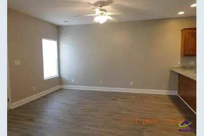 506 Club Villa Court Apt. #2, Kathleen, GA 31047 - Photo 3