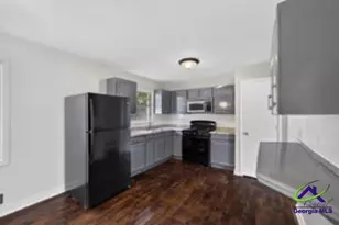 899 E Glochester Circle, Norcross, GA 30071 - Photo 9
