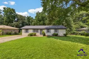 899 E Glochester Circle, Norcross, GA 30071 - Photo 1