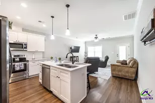 309 Charles Gray Blvd, Perry, GA 31069 - Photo 9