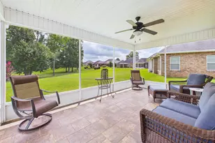 406 Stonebrook Cir, Byron, GA 31008 - Photo 3