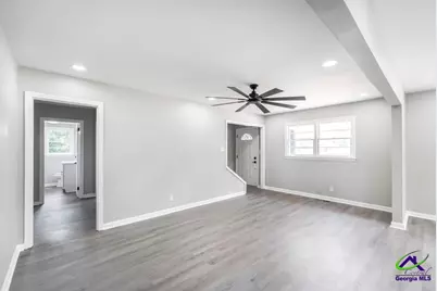 304 Sunset Drive, Warner Robins, GA 31088 - Photo 9