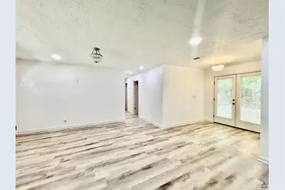 2491 Greenleaf Drive, Macon, GA 31206 - Photo 13