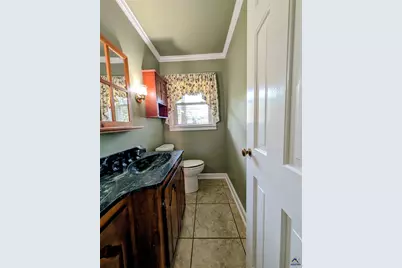 404 Oakview Square, Warner Robins, GA 31093 - Photo 13
