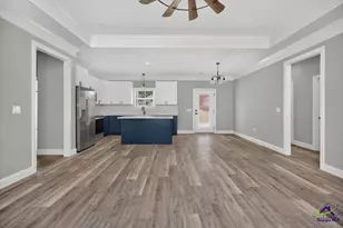 143 Village Cir, Cochran, GA 31014 - Photo 7