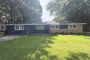 624 Pine Ridge St, Perry, GA 31069 - Photo 1