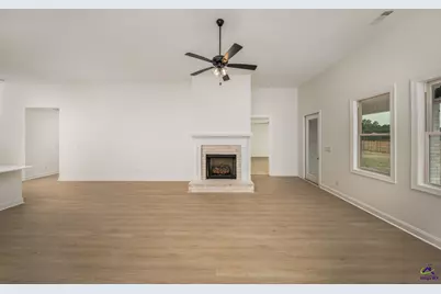 222 Farmland Circle, Perry, GA 31069 - Photo 15