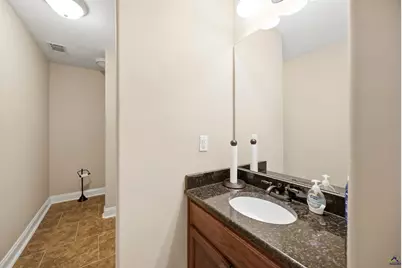 125 S J Drive, Macon, GA 31216 - Photo 13