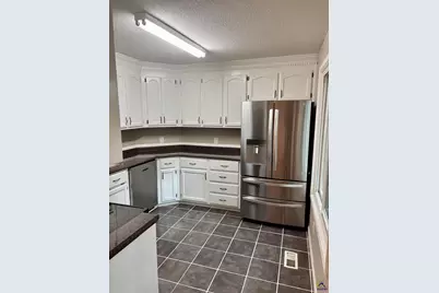 401 Windsor Court, Macon, GA 31216 - Photo 9