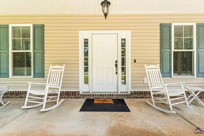 142 Honeysuckle Trace, Cochran, GA 31014 - Photo 5