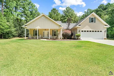 142 Honeysuckle Trace, Cochran, GA 31014 - Photo 1
