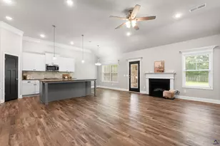 212 Oakley Ct, Bonaire, GA 31005 - Photo 7
