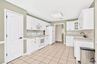 609 Sark Drive, Warner Robins, GA 31088 - Photo 15