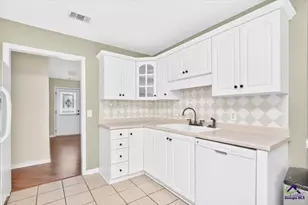 609 Sark Dr, Warner Robins, GA 31088 - Photo 17