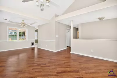 609 Sark Drive, Warner Robins, GA 31088 - Photo 9