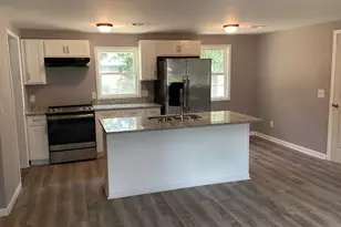 209 E Valley Dr, Fort Valley, GA 31030 - Photo 3