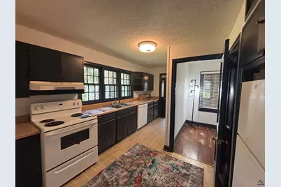 110 W Peter Street, Cochran, GA 31014 - Photo 9