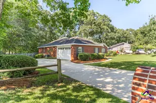 227 Crestwood Cir, Centerville, GA 31028 - Photo 3