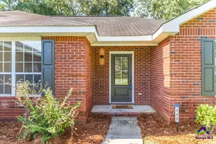 227 Crestwood Cir, Centerville, GA 31028 - Photo 7
