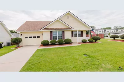 605 Deerfield Circle, Warner Robins, GA 31088 - Photo 3