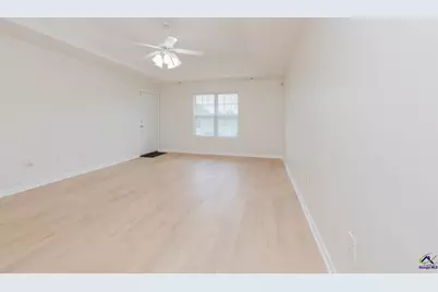 605 Deerfield Circle, Warner Robins, GA 31088 - Photo 17